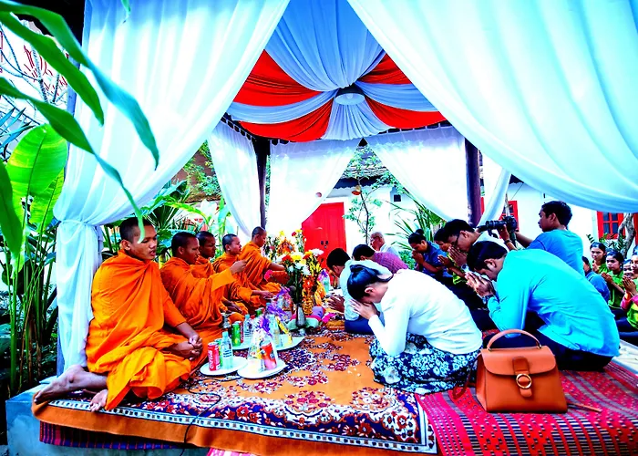 Wat Damnak 3*