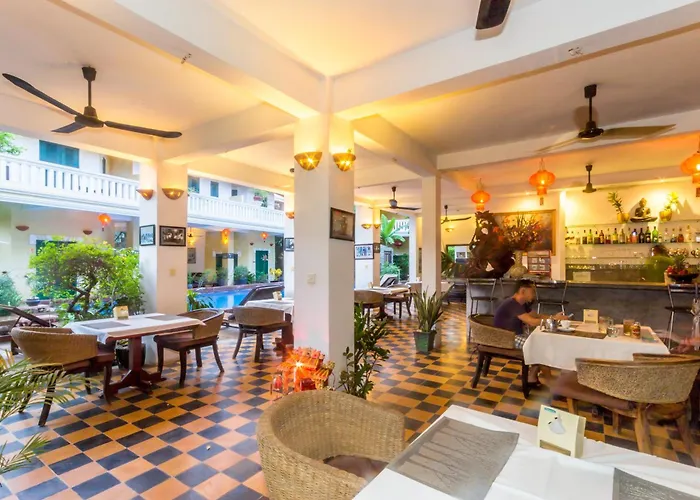Wat Damnak Hotel 3*