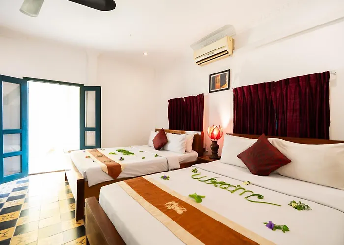 Wat Damnak Hotel
