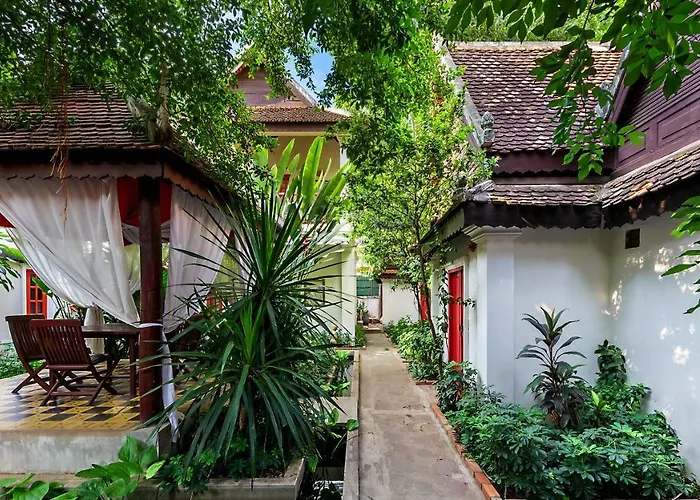 Wat Damnak Hotel